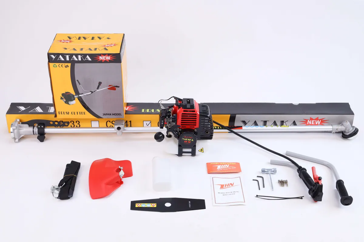 Máy cắt cỏ Yataka CS-43 – trọn bộ kèm thùng