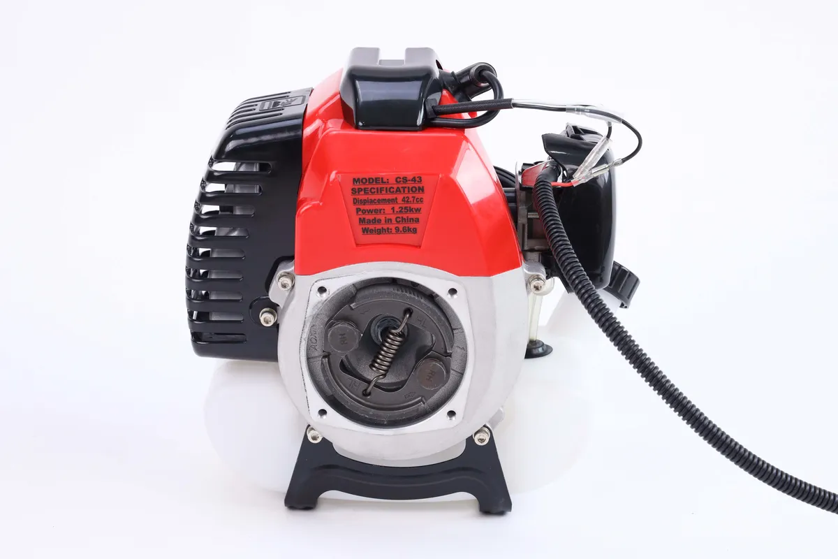 Yataka CS-43 – động cơ, mặt bố côn